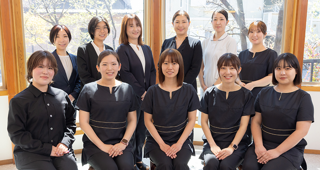 受付・事務集合写真